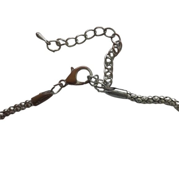 Red Faux Stone Pendant Necklace - Picture 4 of 9